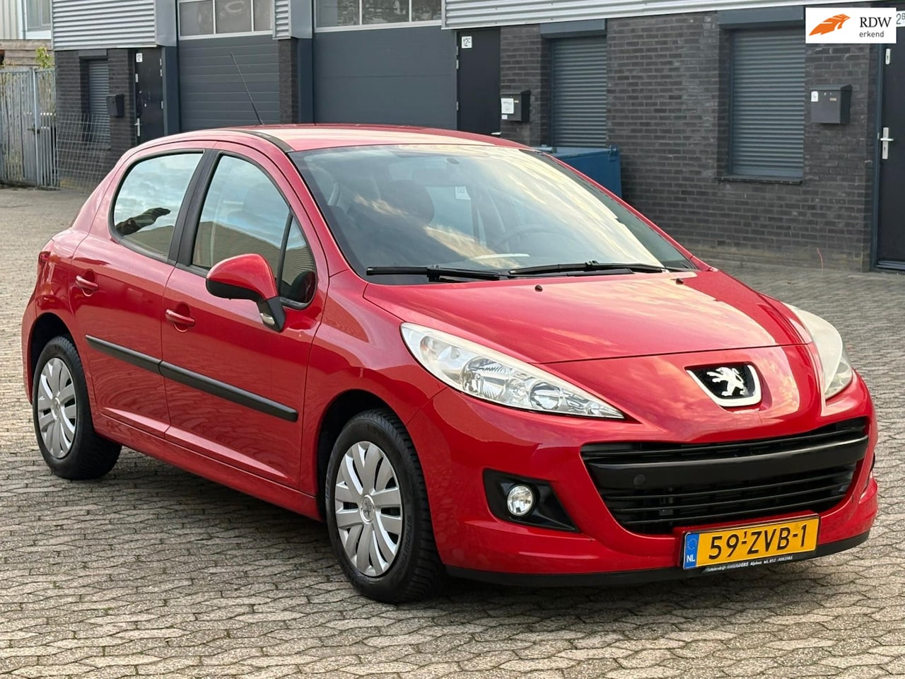 Peugeot 207 - 1.4 XR AIRCO TREKHAAK NIEUWE APK - AutoWereld.nl