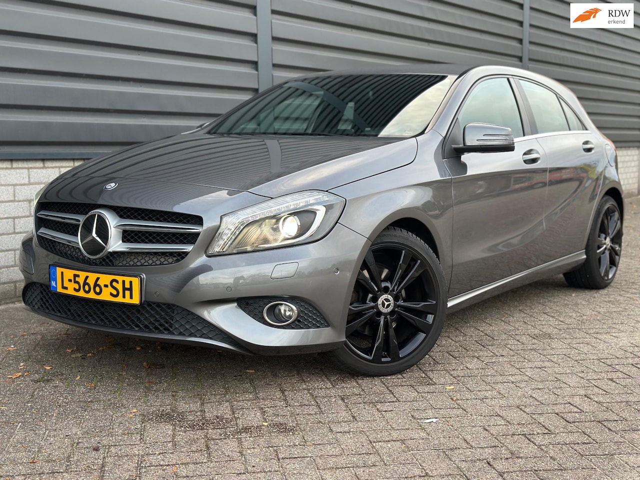 Mercedes-Benz A-klasse - 200 Prestige | XENON | CAMERA | STOELVERWARMING!! - AutoWereld.nl