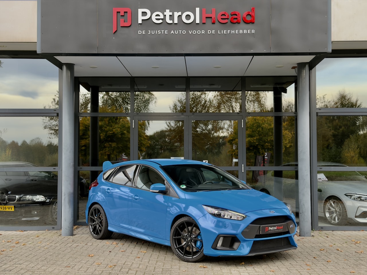 Ford Focus - 2.3 RS 2.3 RS, Nitrous Blue, Recaro schalen, Sony, Winter pack, Camera - AutoWereld.nl