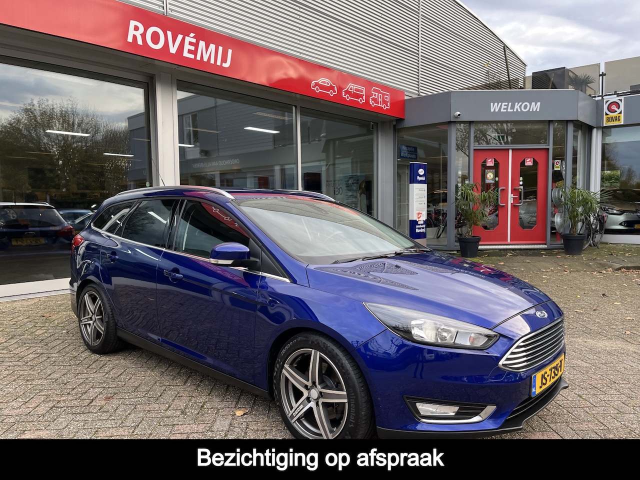 Ford Focus Wagon - 1.5 Titanium Edition Cruise, Airco, PDC, LM Velgen - AutoWereld.nl