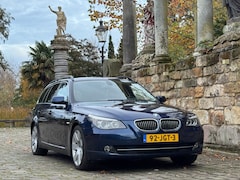 BMW 5-serie Touring - 523i Business Line Edition I NAP Elektr-trekhaak | Pano/Cruise/Vele opties