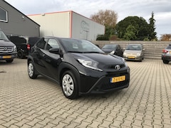 Toyota Aygo X - 1.0 VVT-i MT Play