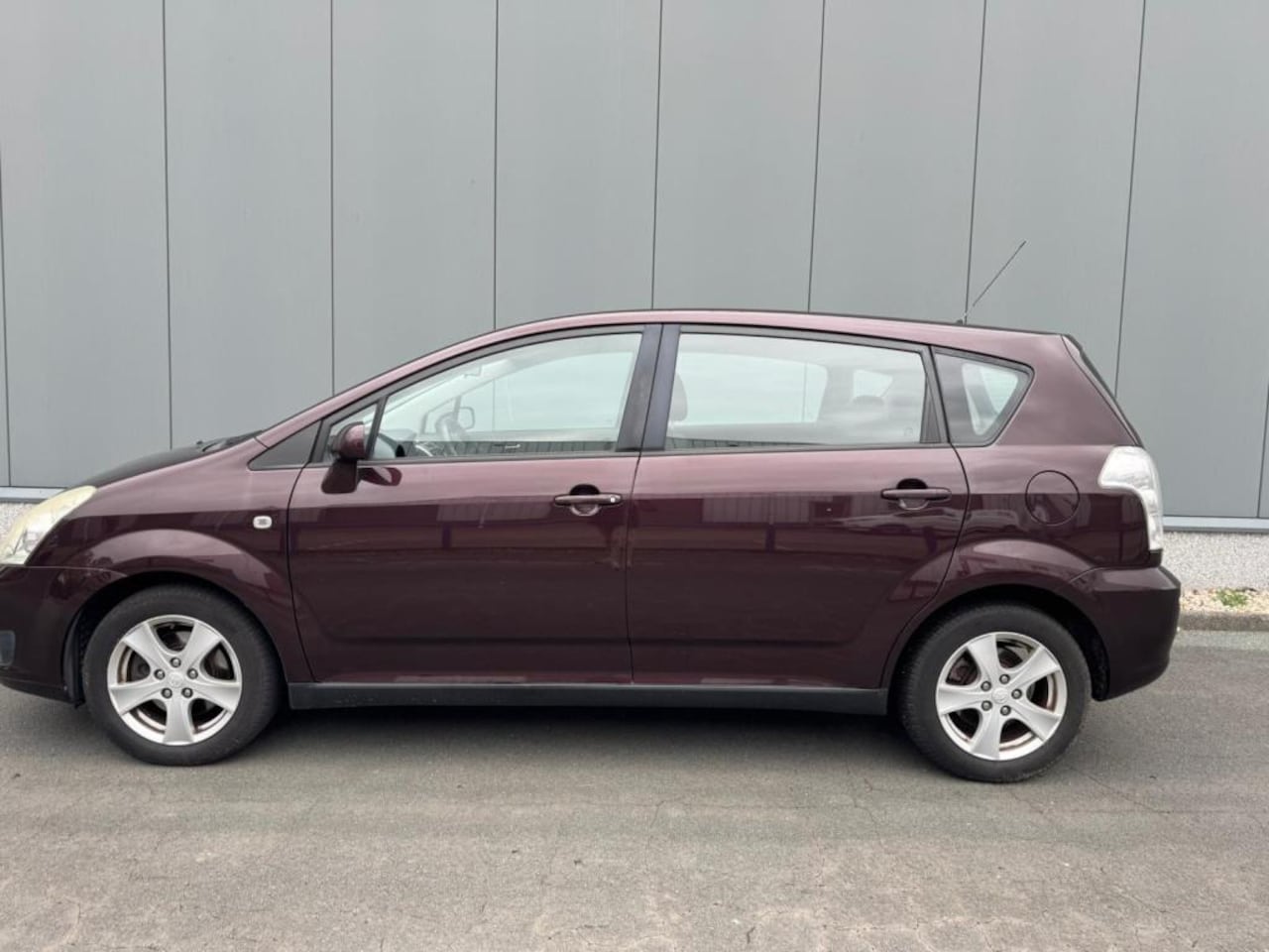 Toyota Verso - 1.6 VVT-i Terra 1.6 VVT-i Terra