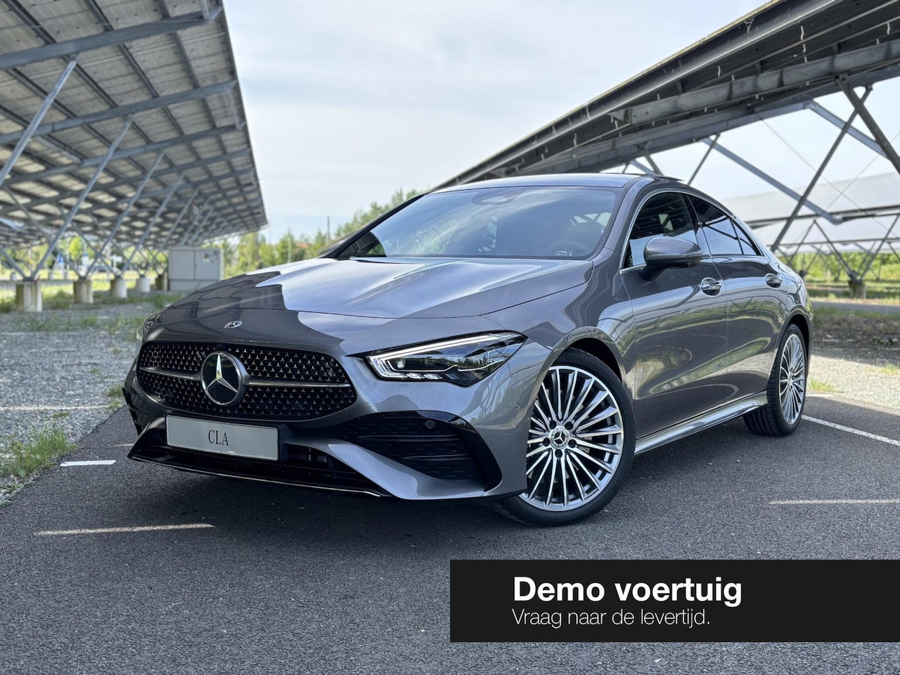 Mercedes-Benz CLA-Klasse - 180 Business Solution AMG | Panoramadak | Burmester | Trekhaak | Rijassistentiepakket | Wi - AutoWereld.nl