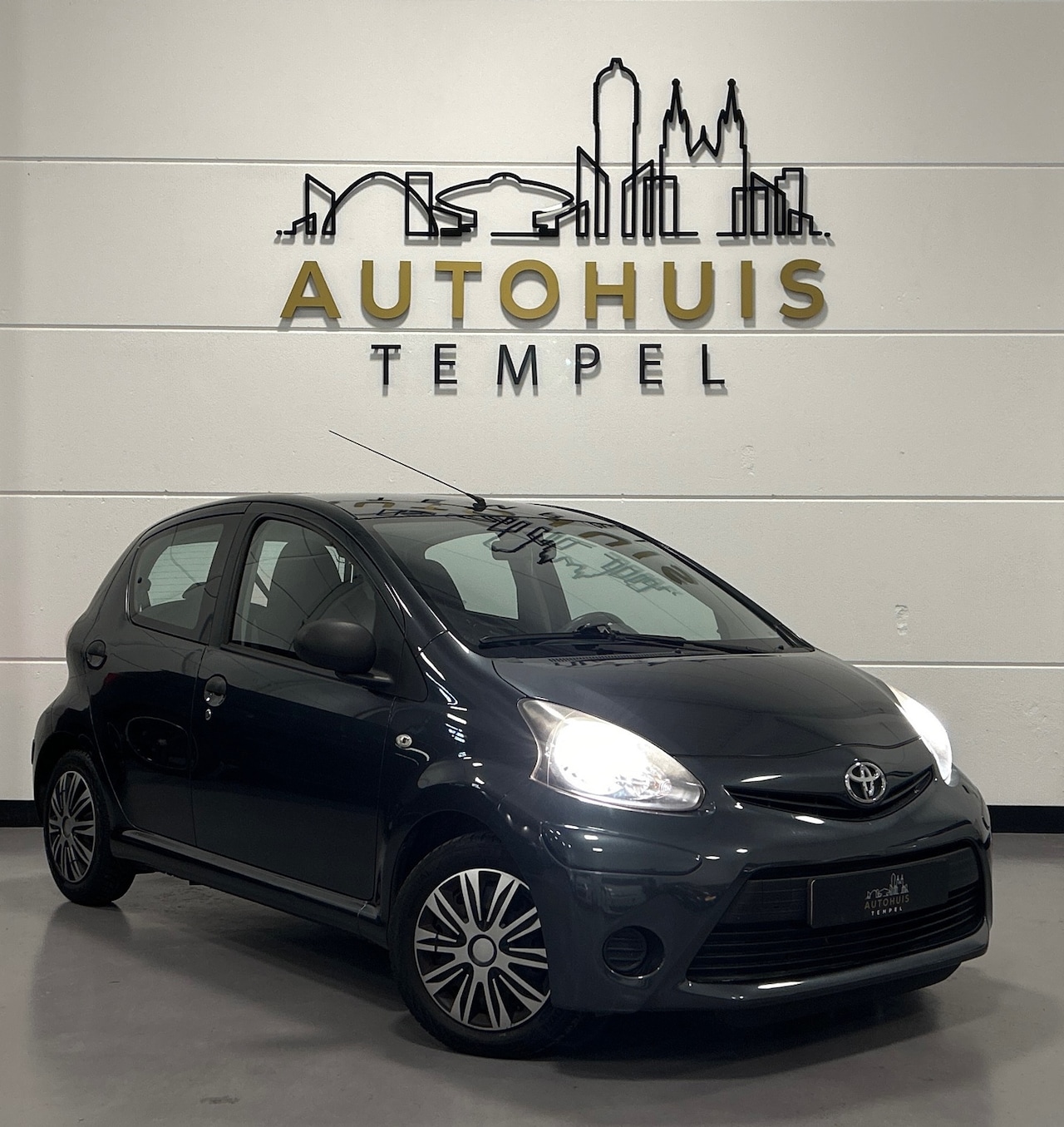 Toyota Aygo - 1.0 VVT-i Access 5Deurs Isofix Stuurbekrachtiging 2014 - AutoWereld.nl