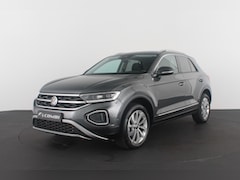 Volkswagen T-Roc - 1.5 TSI Style 150pk Camera/Trekhaak/DSG/Stoelverwarming/Adapt.cruise
