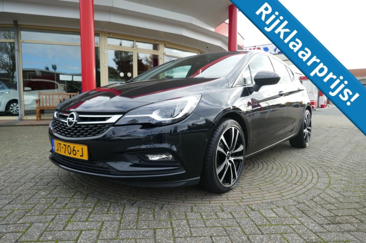 Opel Astra - 1.4 INNOVATION camera/winterpakket/trekhaak/leer/150 pk - AutoWereld.nl