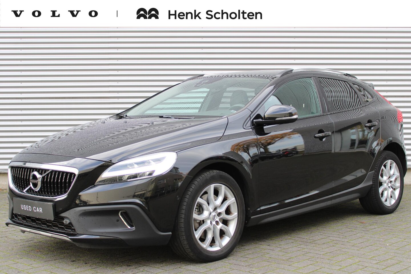 Volvo V40 Cross Country - | T3 Automaat Polar+ Luxury Lichtmetalen Velgen 17" | Electronic Climate Controle | Voorst - AutoWereld.nl