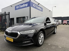 Skoda Octavia Combi - 1.0 e-TSI Business Edition Automaat Carplay Virtual Cockpit