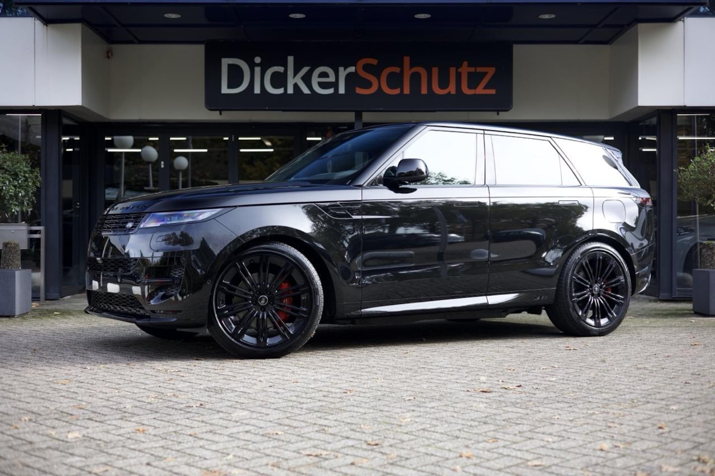 Land Rover Range Rover Sport - 3.0 P460e Dynamic HSE | Pano | TowPack | BlackPack - AutoWereld.nl