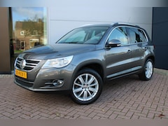 Volkswagen Tiguan - 1.4 TSI 150pk Sport&Style Airco Camera Carplay Trekhaak Perfect onderhouden