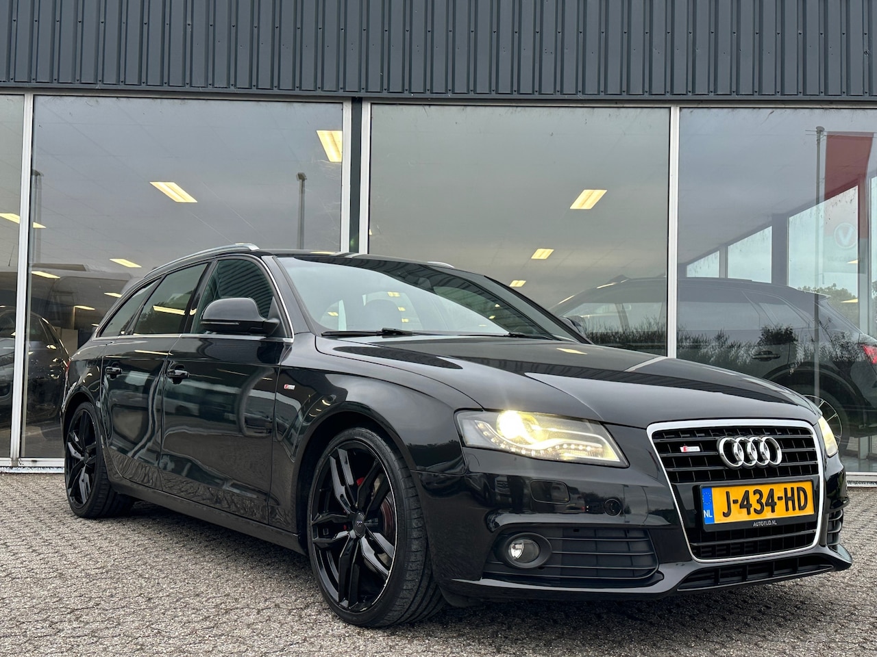 Audi A4 Avant - 1.8 TFSI S-Line Automaat Leer Xenon Led LM - AutoWereld.nl