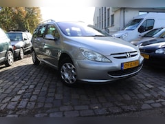 Peugeot 307 SW - 2.0 16V Premium automaat apk 20-3-2026 airco