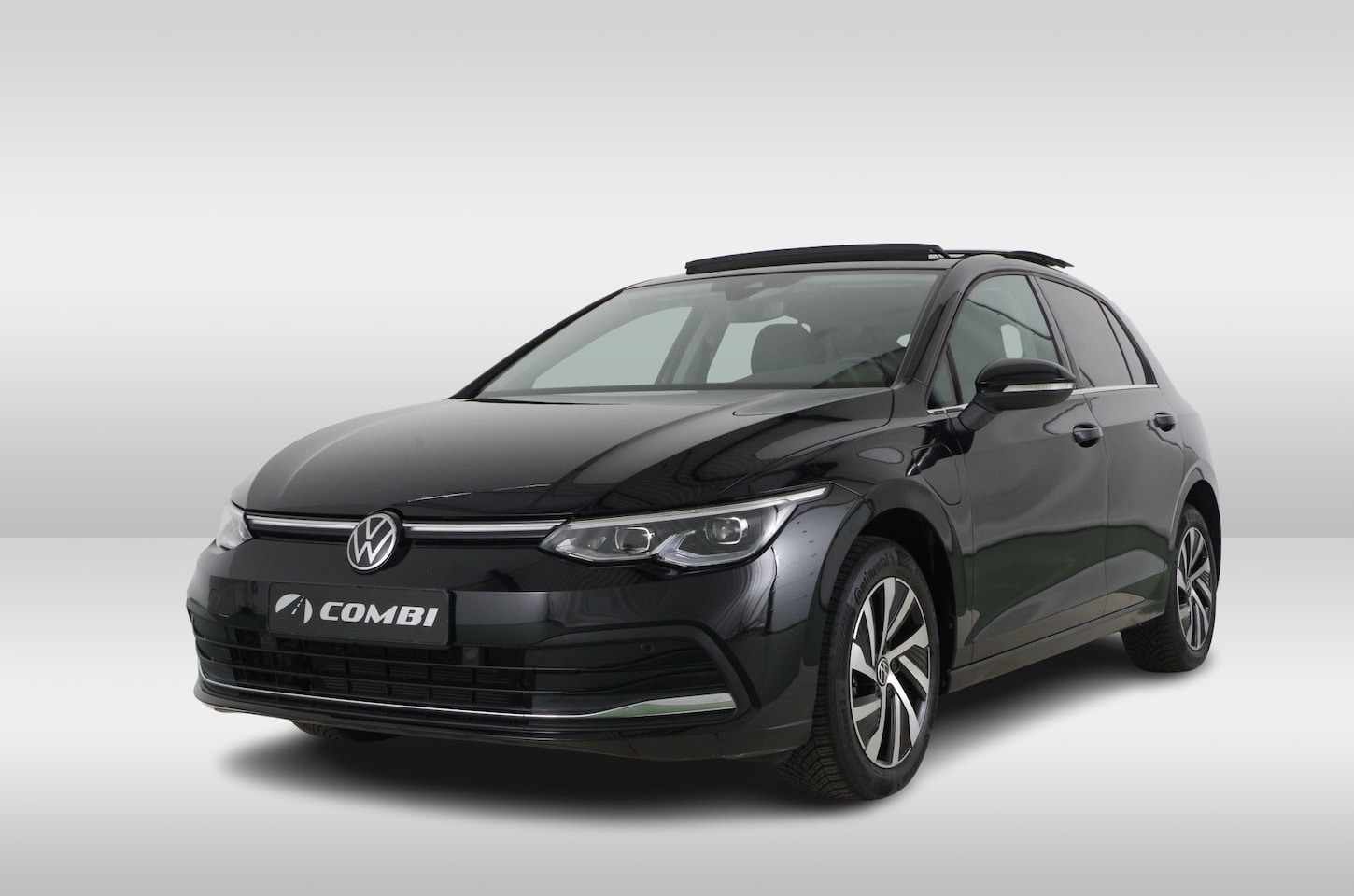 Volkswagen Golf - 1.4 eHybrid Style > 204pk/Pano.schuif/Memory/IQ.Light/trekhaak/Sportstoelen... - AutoWereld.nl