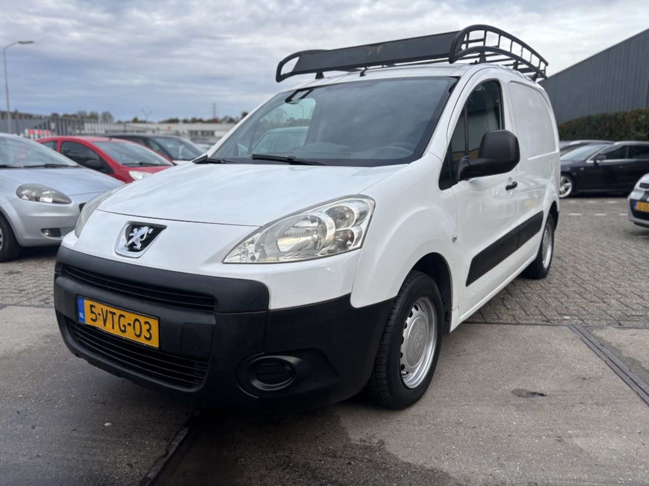 Peugeot Partner - 120 1.6 HDI L1 XT NWE APK! - AutoWereld.nl