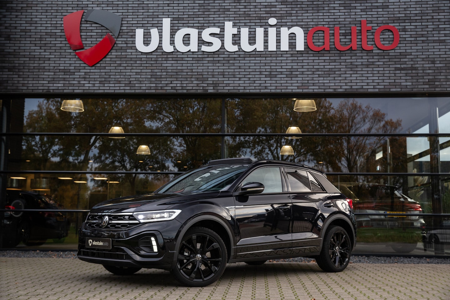 Volkswagen T-Roc - 1.5 TSI R-Line Edition 1.5 TSI R-Line Edition , Panoramadak, Adap. cruise, - AutoWereld.nl