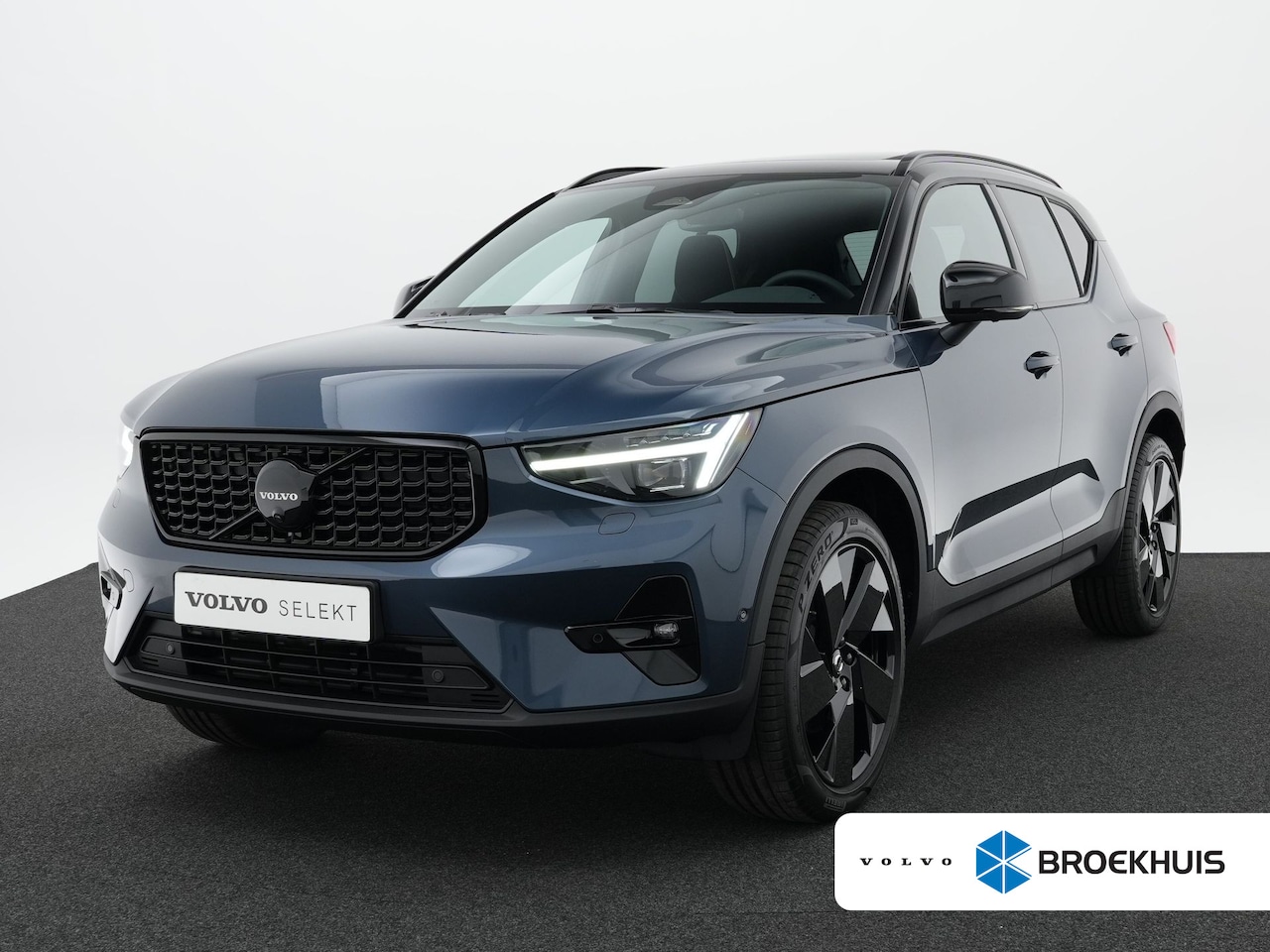 Volvo XC40 - 2.0 B4 Plus Black Edition | FULL OPTION | 360° Camera | Leder-Nubuck | Panoramadak | Matri - AutoWereld.nl