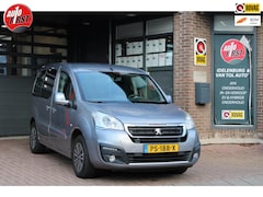 Peugeot Partner Tepee - 1.2// Trekhaak // Dubbele schuifdeur // Navi // PDC //
