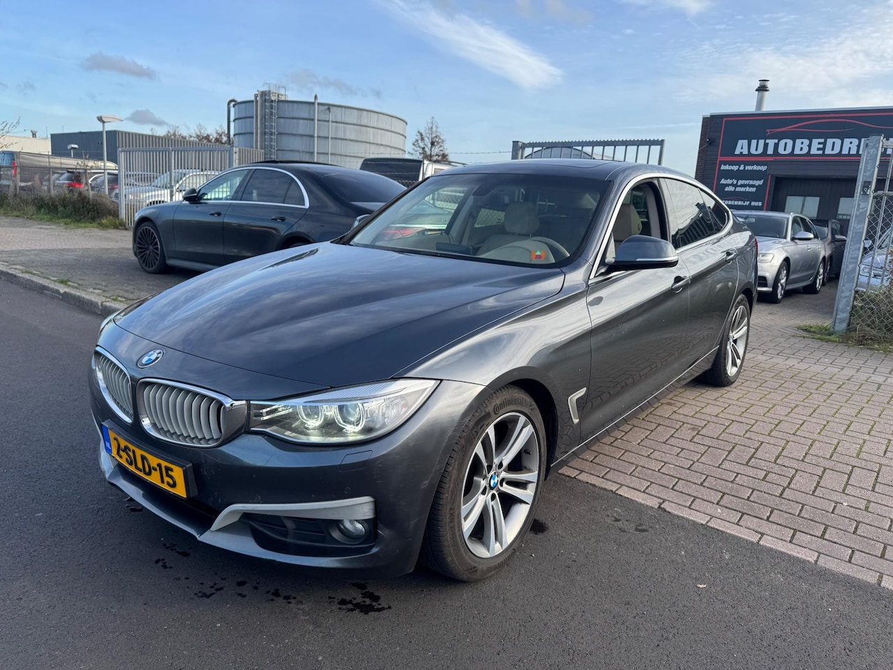 BMW 3-serie Gran Turismo - 320d GT PANO/NAVI/SPORT-LINE - AutoWereld.nl