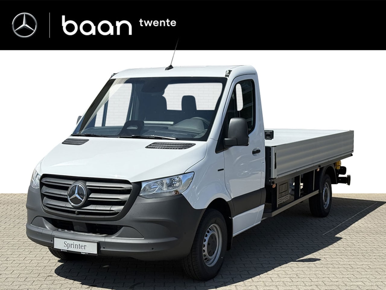 Mercedes-Benz eSprinter - 420 Chassis L3 Pro 81kWh I 4250 GVW icm B-rijbewijs I Open Laadbak I Distronic - AutoWereld.nl