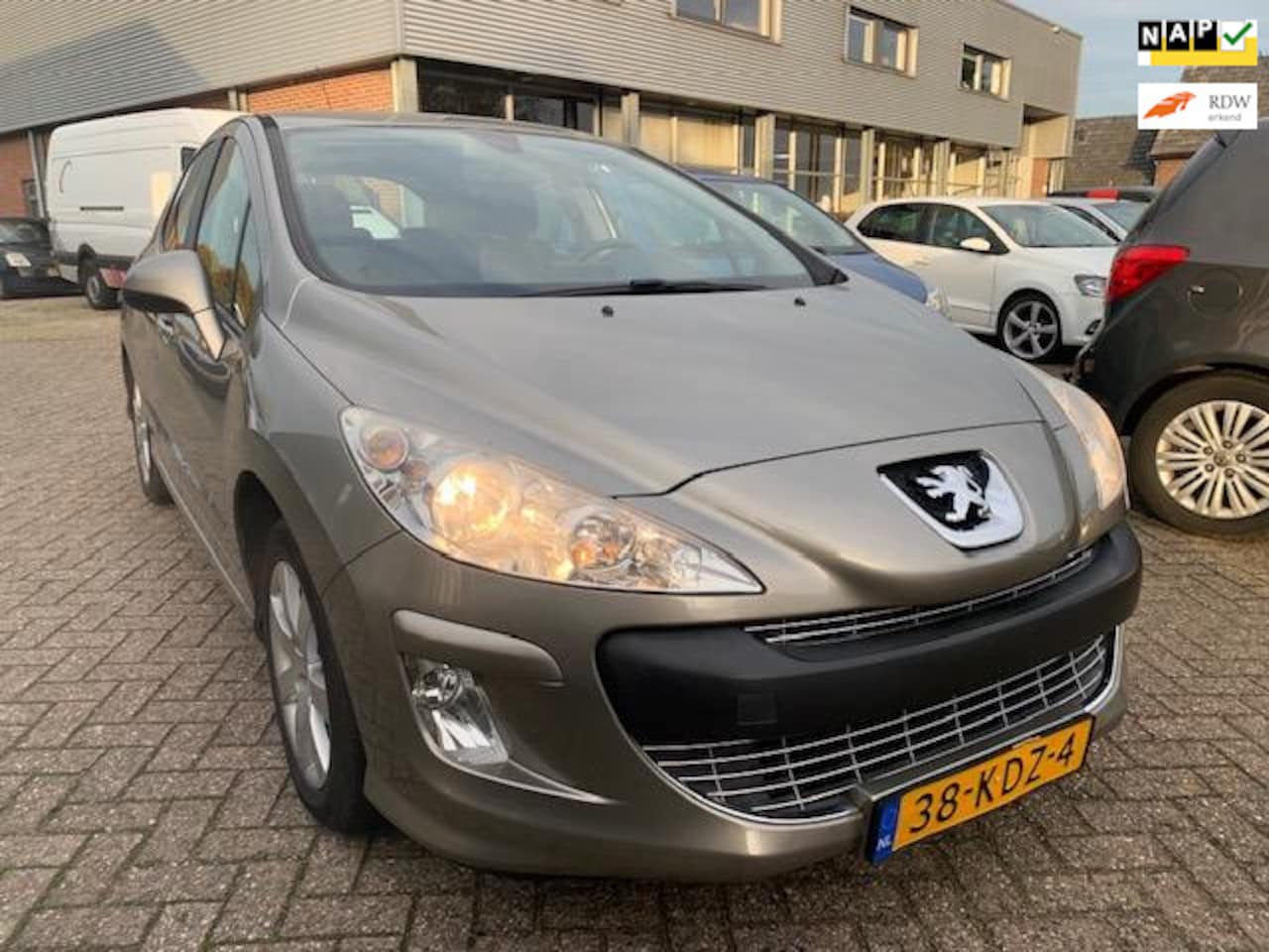 Peugeot 308 - 1.6 VTi XS 2009 € 3250.- KEURIGE AUTO 1 JR. APK - AutoWereld.nl
