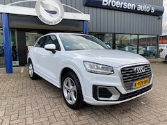 Audi Q2 - 35 TFSI 150pk S tronic Sport met Trekhaak, Stoelverwarming en Apple/Android auto