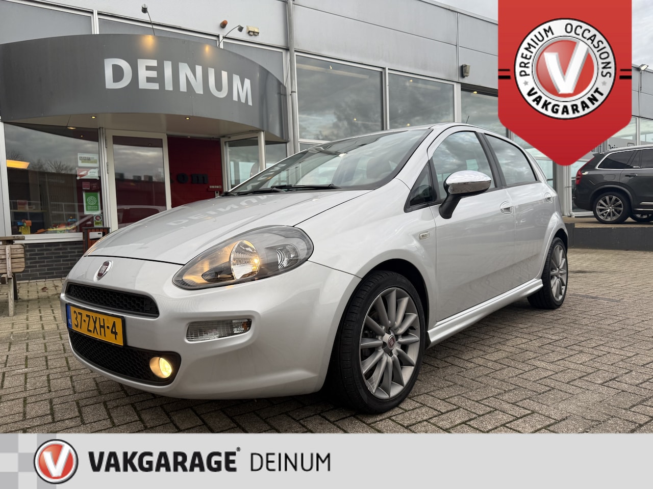 Fiat Punto Evo - TwinAir 5-deurs Sport Climate contr, Sport intr, Trekhaak, Zeer nette staat..!! - AutoWereld.nl