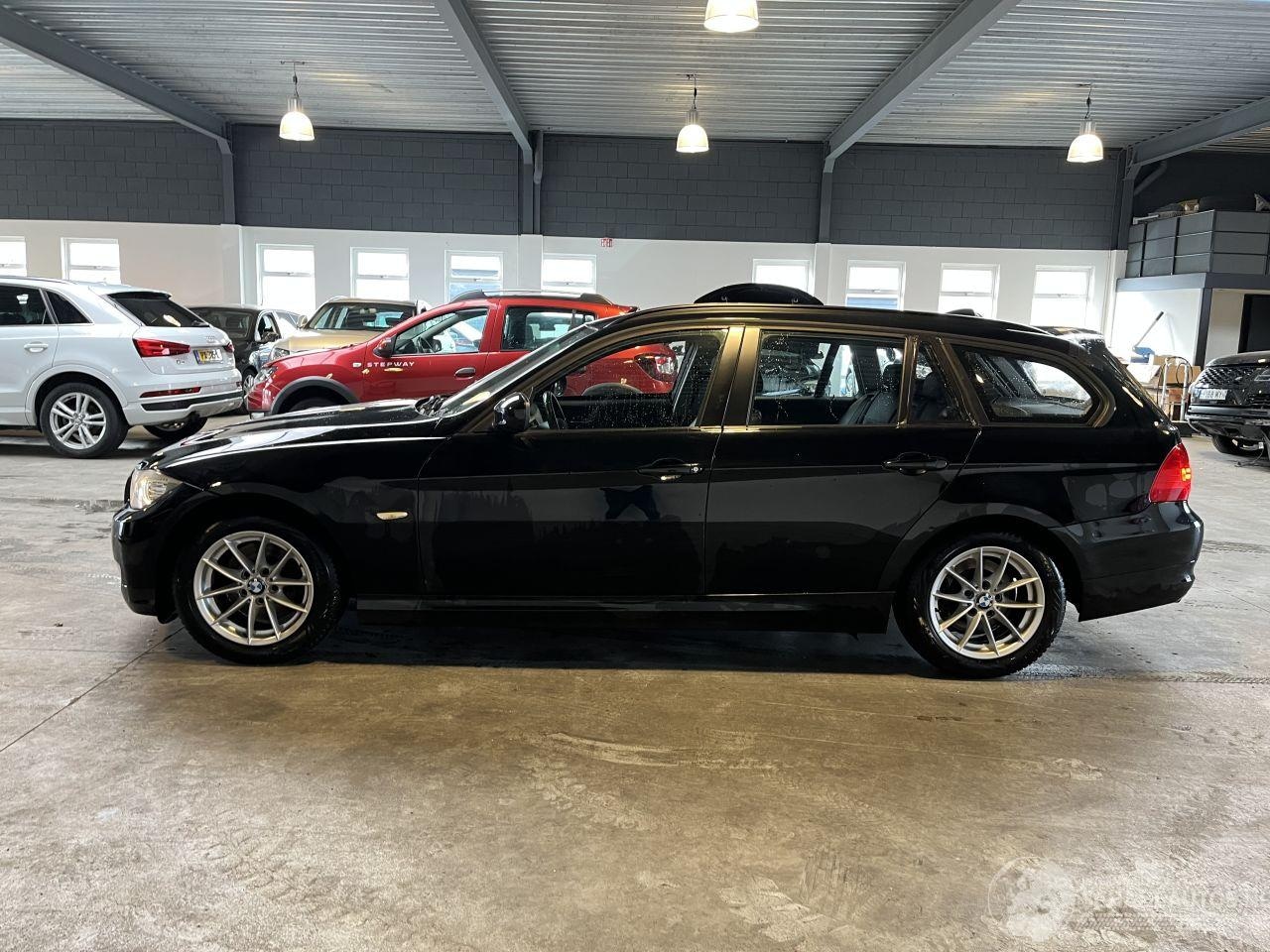 BMW 3-serie Touring - 320i Luxury Line NL NAP!