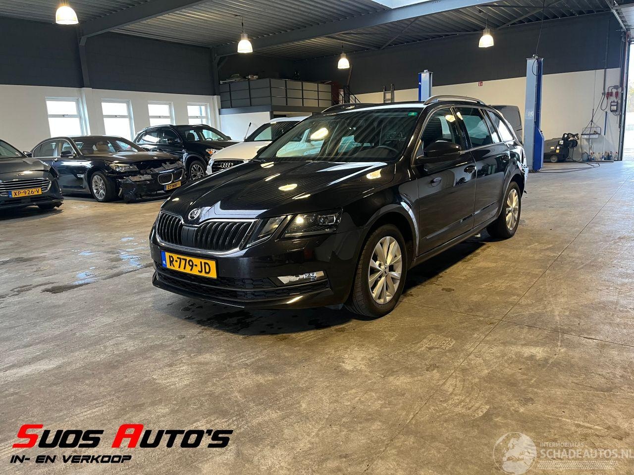 Skoda Octavia - 1.0 TSI Greentech Sport Business 1.0 TSI Greentech Sport Business