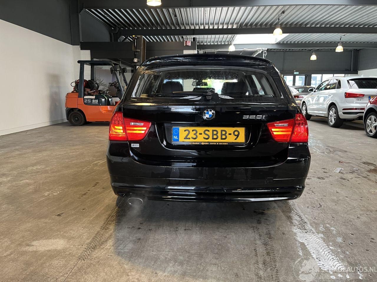 BMW 3-serie Touring - 320i Luxury Line NL NAP!