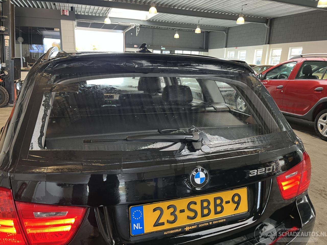 BMW 3-serie Touring - 320i Luxury Line NL NAP!
