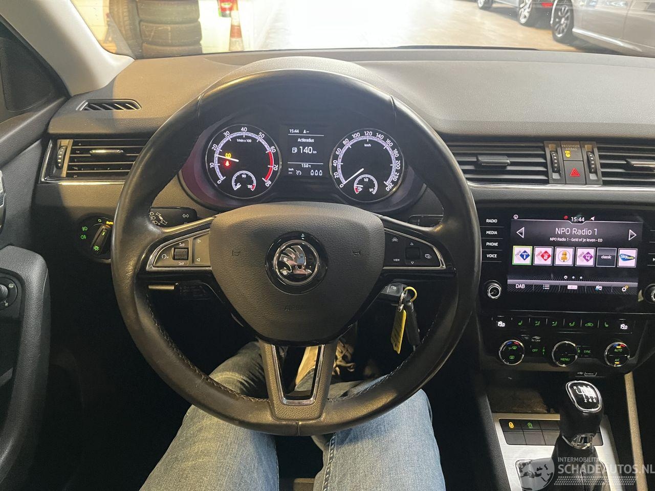 Skoda Octavia - 1.0 TSI Greentech Sport Business 1.0 TSI Greentech Sport Business