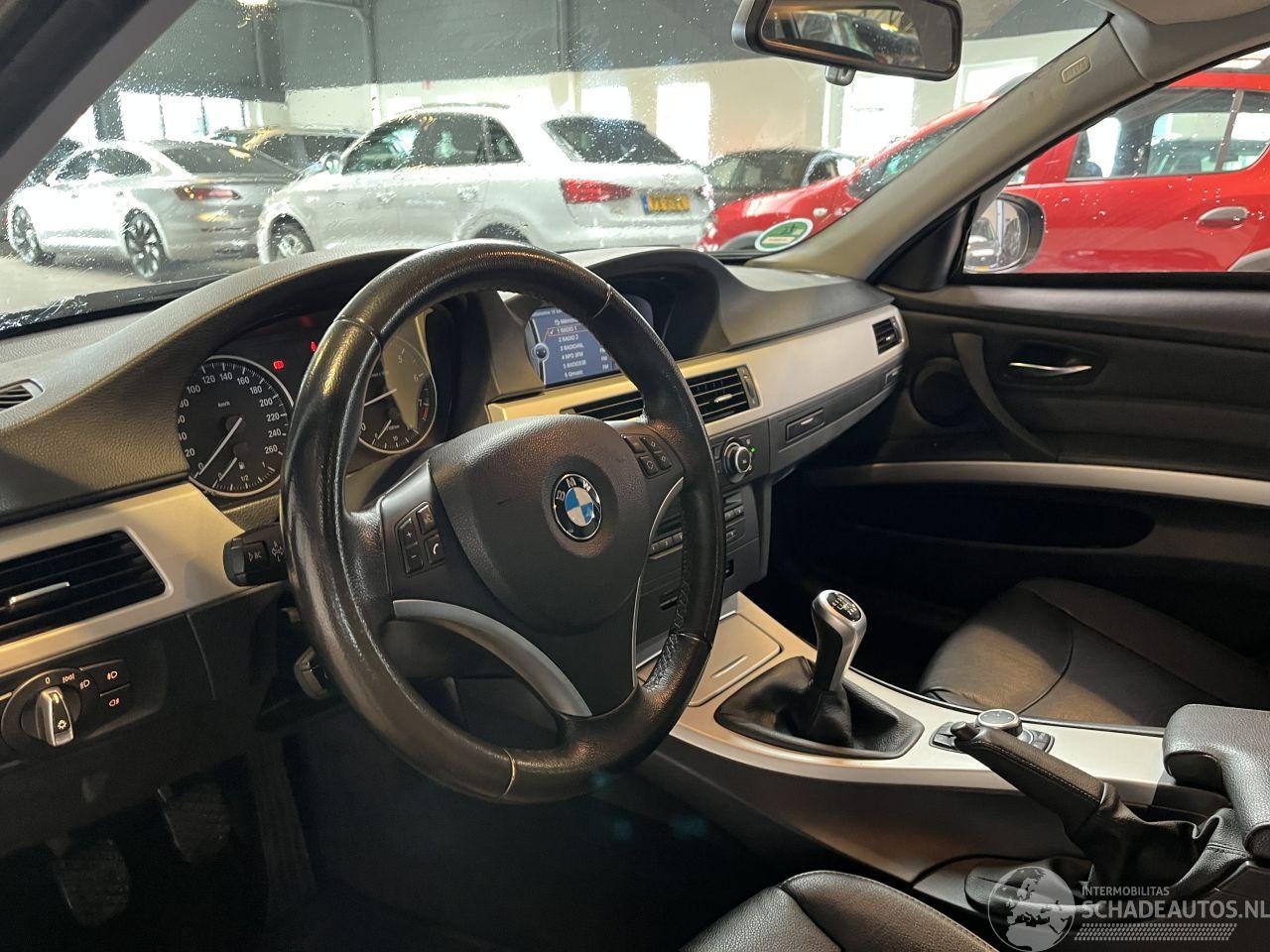 BMW 3-serie Touring - 320i Luxury Line NL NAP!