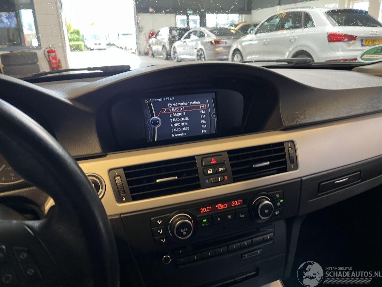 BMW 3-serie Touring - 320i Luxury Line NL NAP!