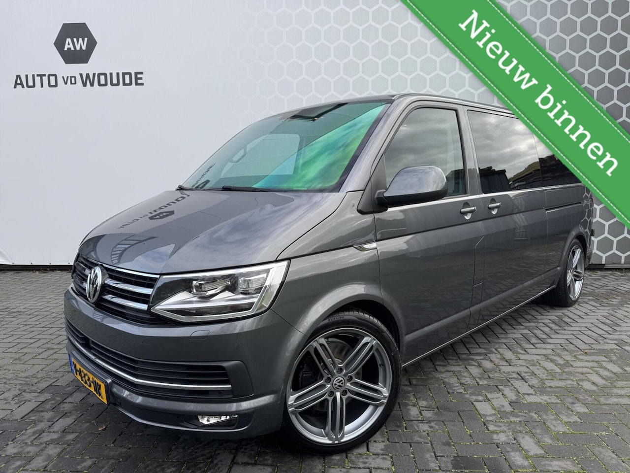 Volkswagen Transporter - 2.0 TDI L2H1 DC Highline LED Schuifdeur links - AutoWereld.nl