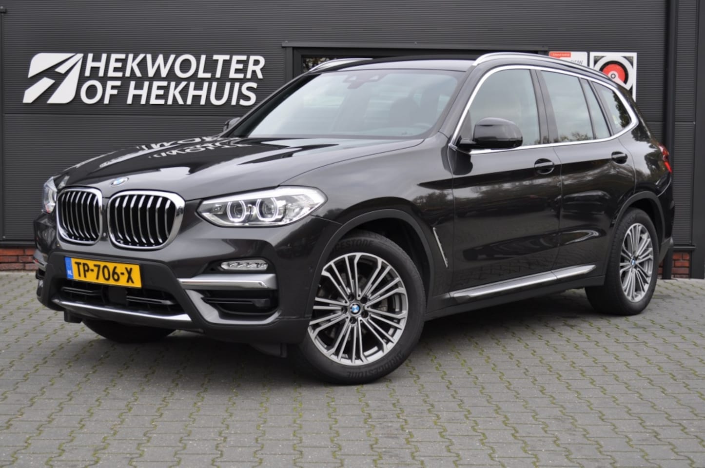 BMW X3 - xDrive20i High Ex. | Trekhaak | Head-Up | Leder | LED - AutoWereld.nl