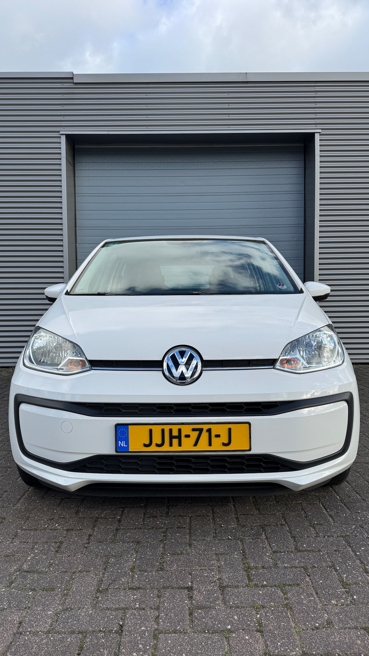 Volkswagen Up! - 1.0 BMT take up! APK 31-07-2027 - AutoWereld.nl