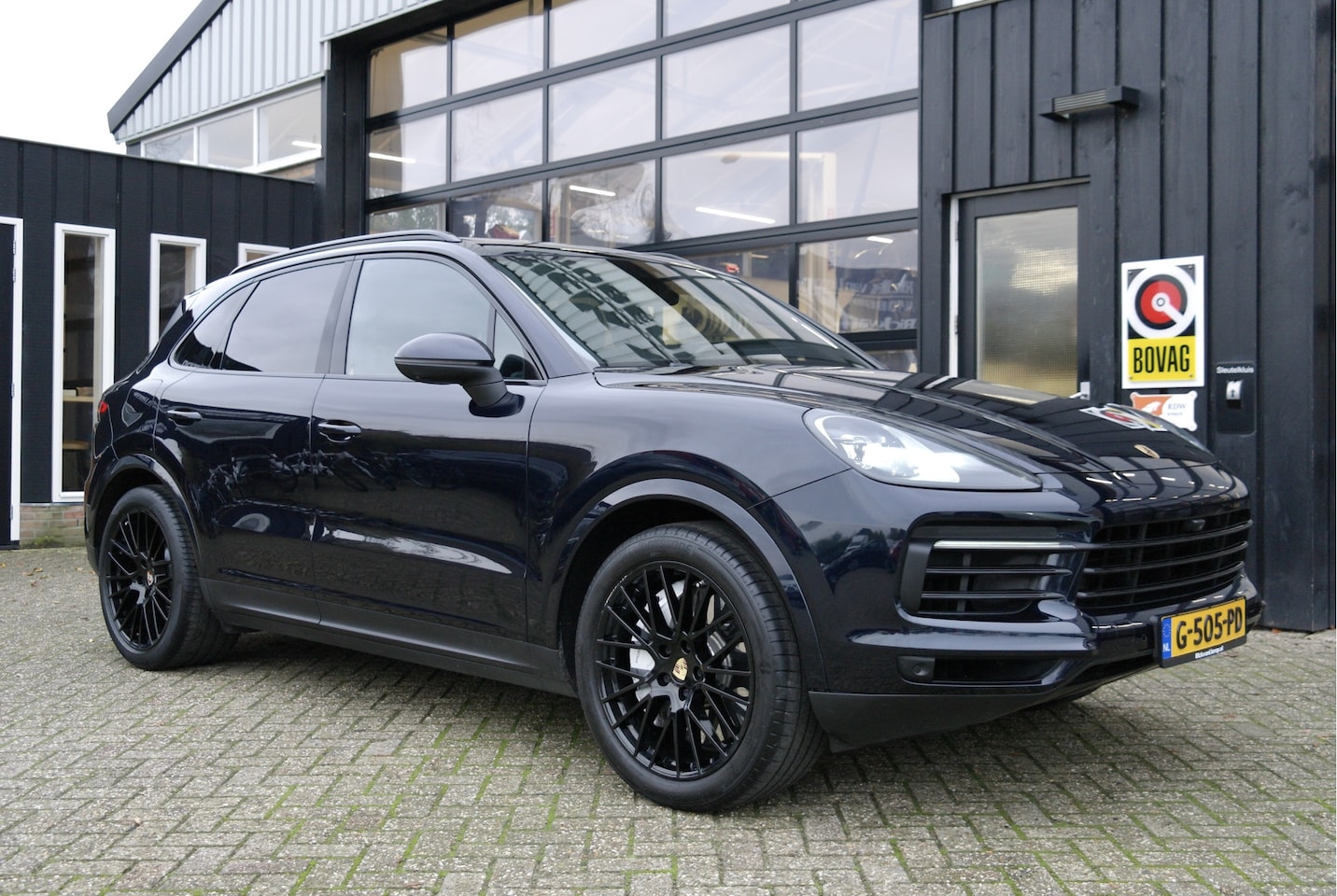 Porsche Cayenne - 3.0 340 PK | Pano | Luchtvering | Night Vision | 21'' | 360º | Carplay - AutoWereld.nl