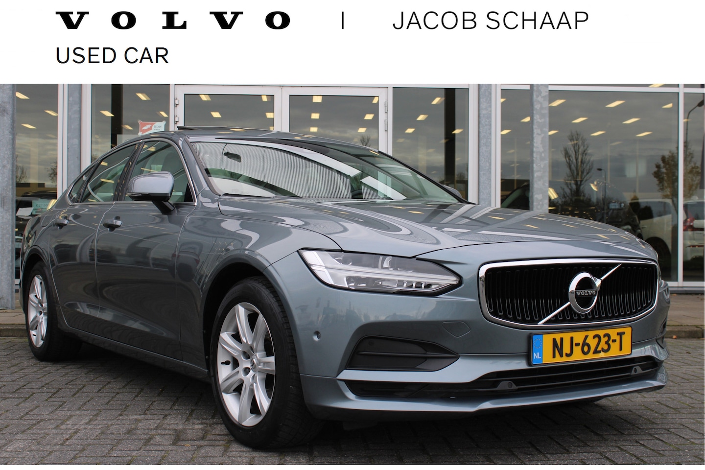 Volvo S90 - D3 Momentum Schuif/kantel dak | El. Trekhaak | Climate Control | BLIS - AutoWereld.nl