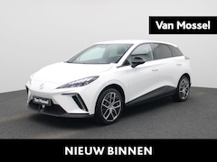 MG 4 - 4 MG4 64 kWh Luxury | Navigatie | Parkeersensoren & Camera | Elektrische stoelen |