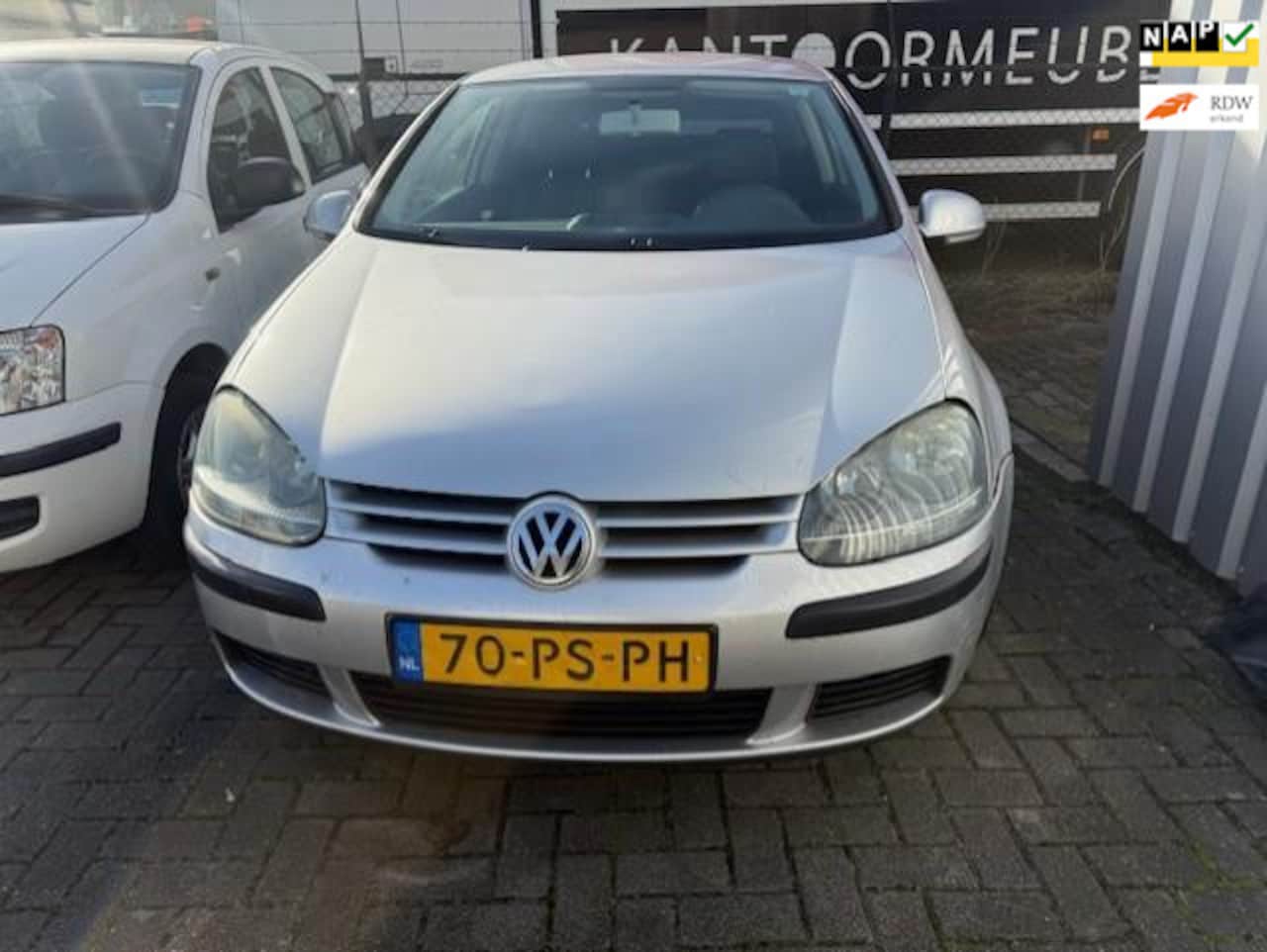 Volkswagen Golf - 1.6 FSI Trendline 1.6 FSI Trendline - AutoWereld.nl