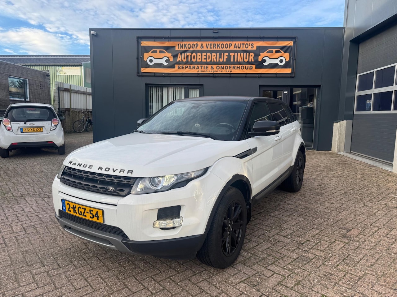 Land Rover Range Rover Evoque - 2.2 eD4 2WD Pure 2.2 eD4 2WD Pure - AutoWereld.nl