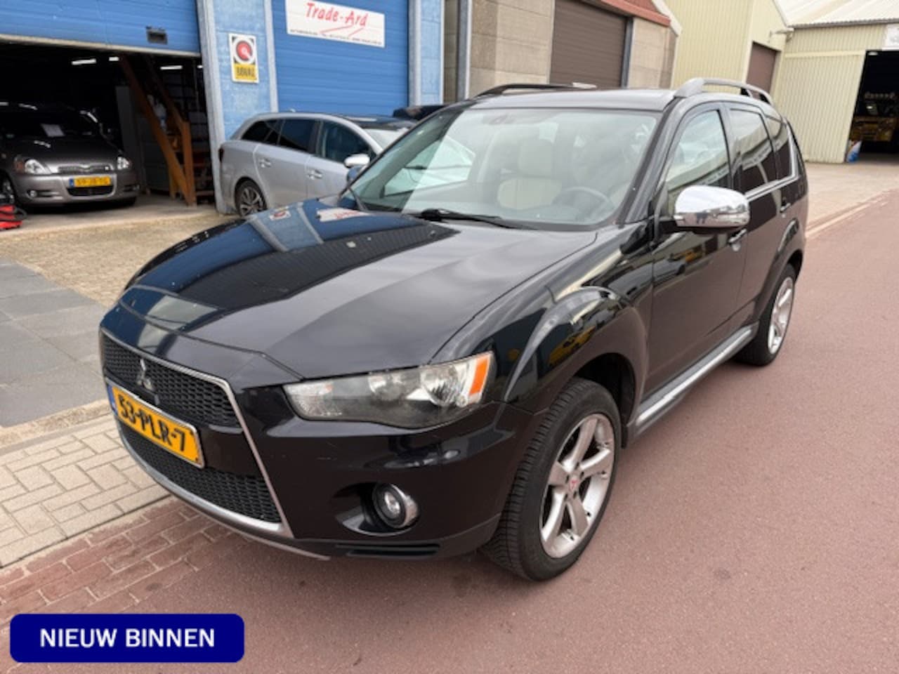 Mitsubishi Outlander - 2.0 Automatic 2011 LEDER + Navi ex BPM NAP + Boekjes zijn aanwezig. - AutoWereld.nl