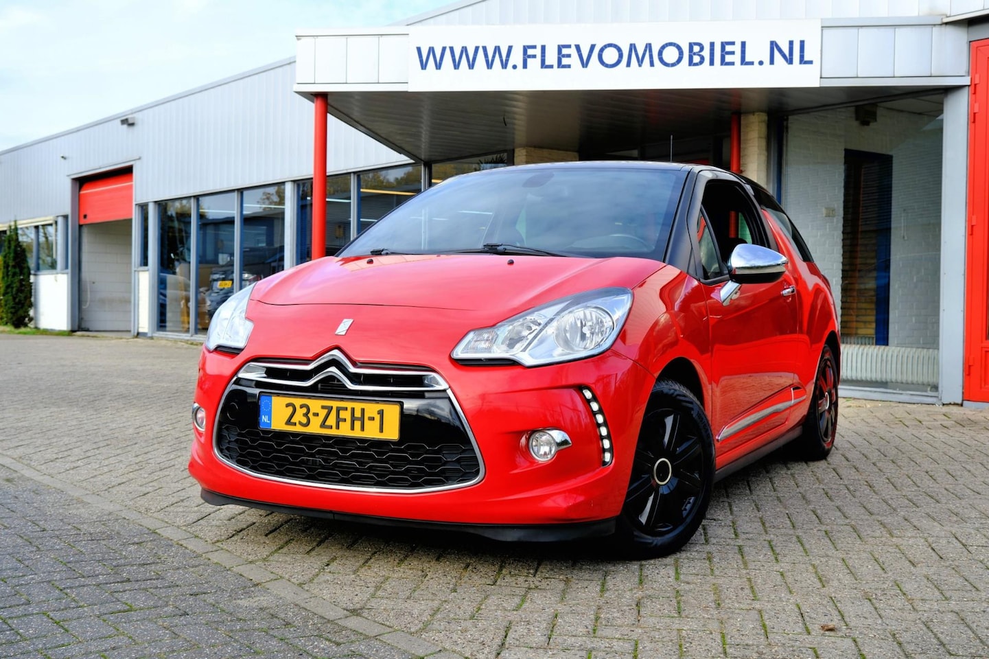 Citroën DS3 - 1.6 e-HDi Business Navi|Clima|Cruise|Sportstoelen - AutoWereld.nl