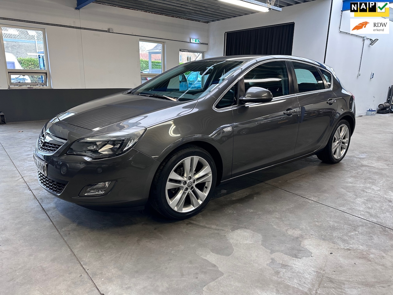Opel Astra - 1.4 Turbo Sport|Navi|Nieuwe koppeling - AutoWereld.nl