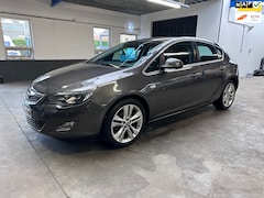 Opel Astra - 1.4 Turbo Sport|Navi|Nieuwe koppeling