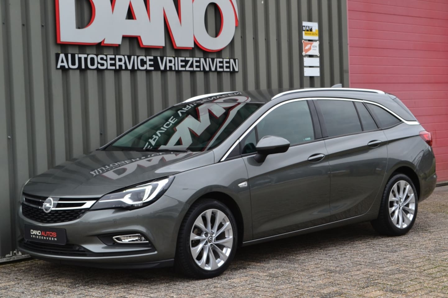 Opel Astra Sports Tourer - 1.4 Innovation Leer/Camera/LED/Trekhaak - AutoWereld.nl