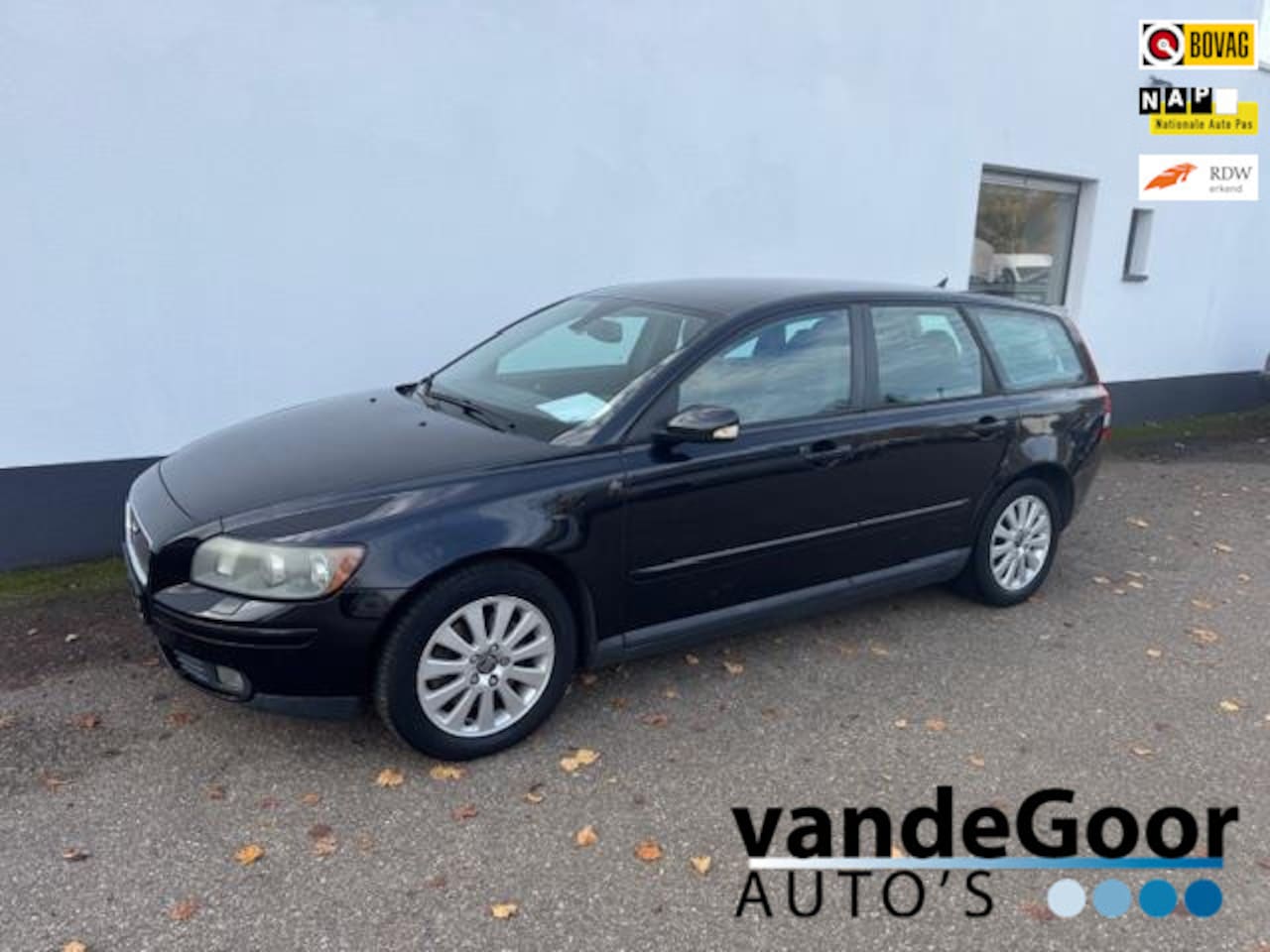 Volvo V50 - 2.4i Exclusive 2.4i Exclusive, '04, nette youngtimer met slechts 181000 km ! - AutoWereld.nl
