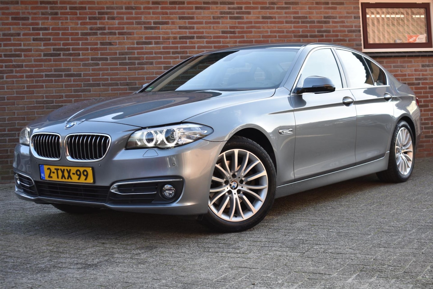 BMW 5-serie - 520i Luxury Edition '14 Xenon Leder Clima Navi Cruise Inruil mogelijk - AutoWereld.nl