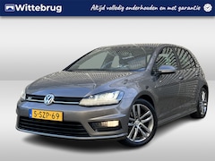 Volkswagen Golf - 1.4 TSI Highline / Navigatie / R-line / Parkeersenoren V+A / Lichtmetaal 17 inch / P4